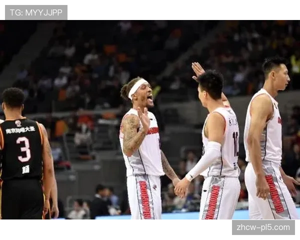 同曦队全场无限换防与提前两步三分策略见效